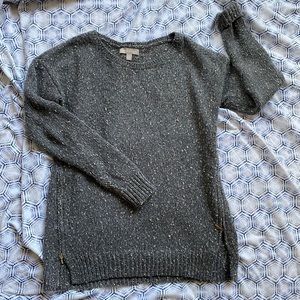 Crew neck sweater with zip sides